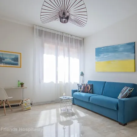 Living Stoccolma Пезаро